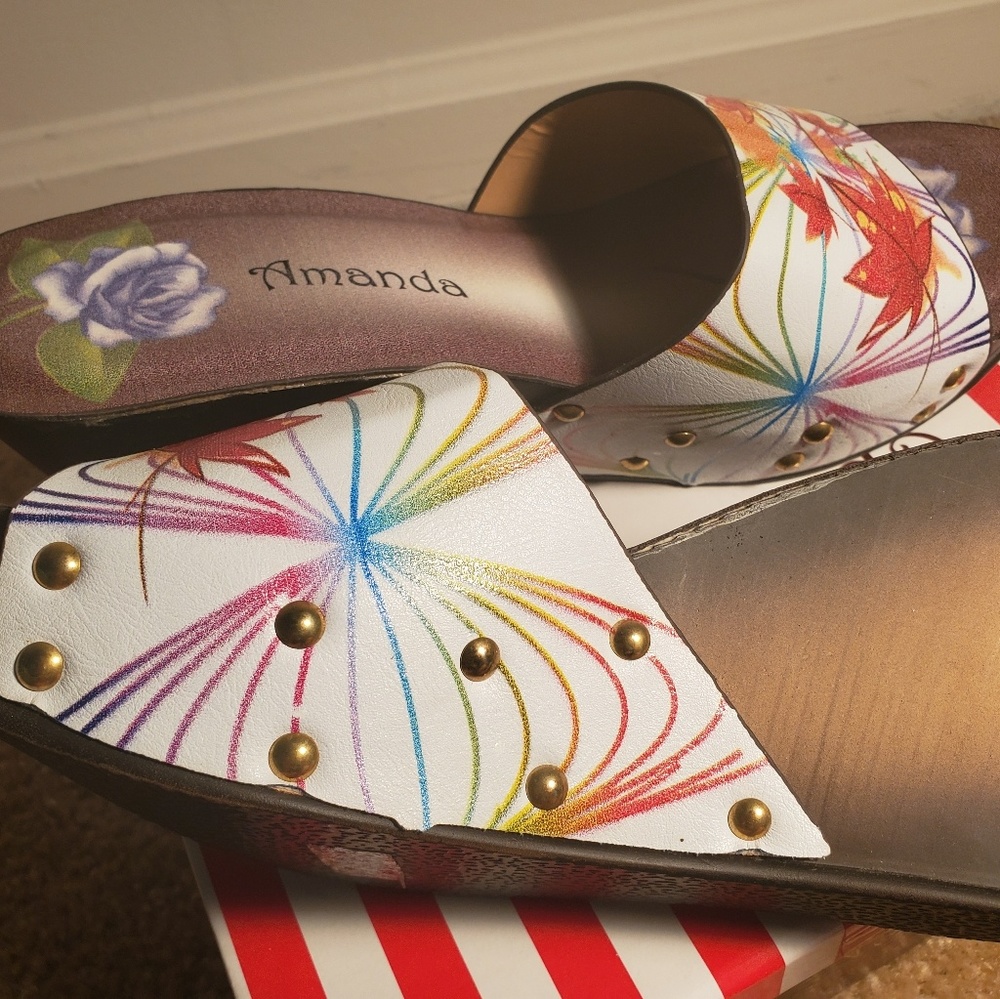 Amanda Flower Slides - Picture 4 of 6